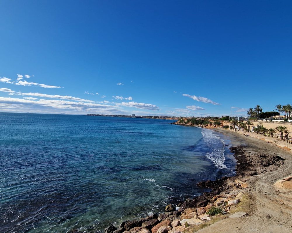 Walking route along the sea 1