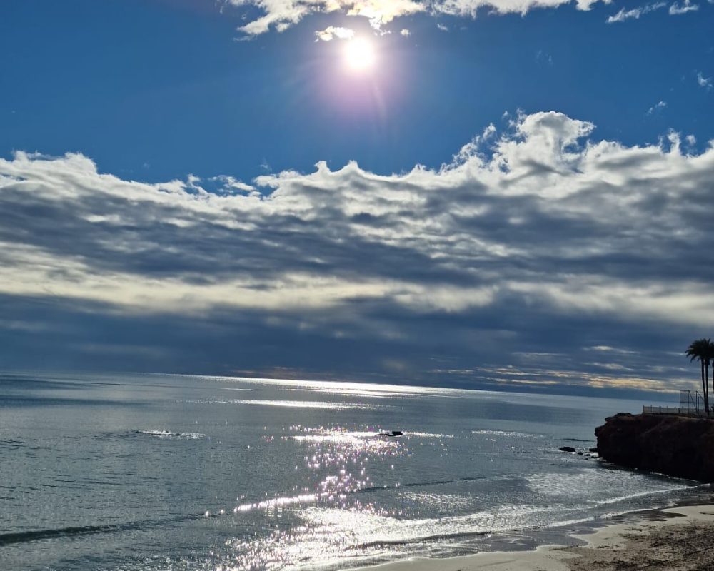 Walking route along the sea 3